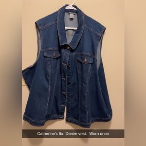 Denim vest with pockets